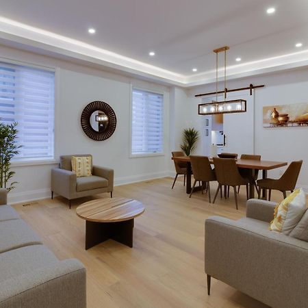 Apartamento Luxury House In Scarborough Toronto Exterior foto