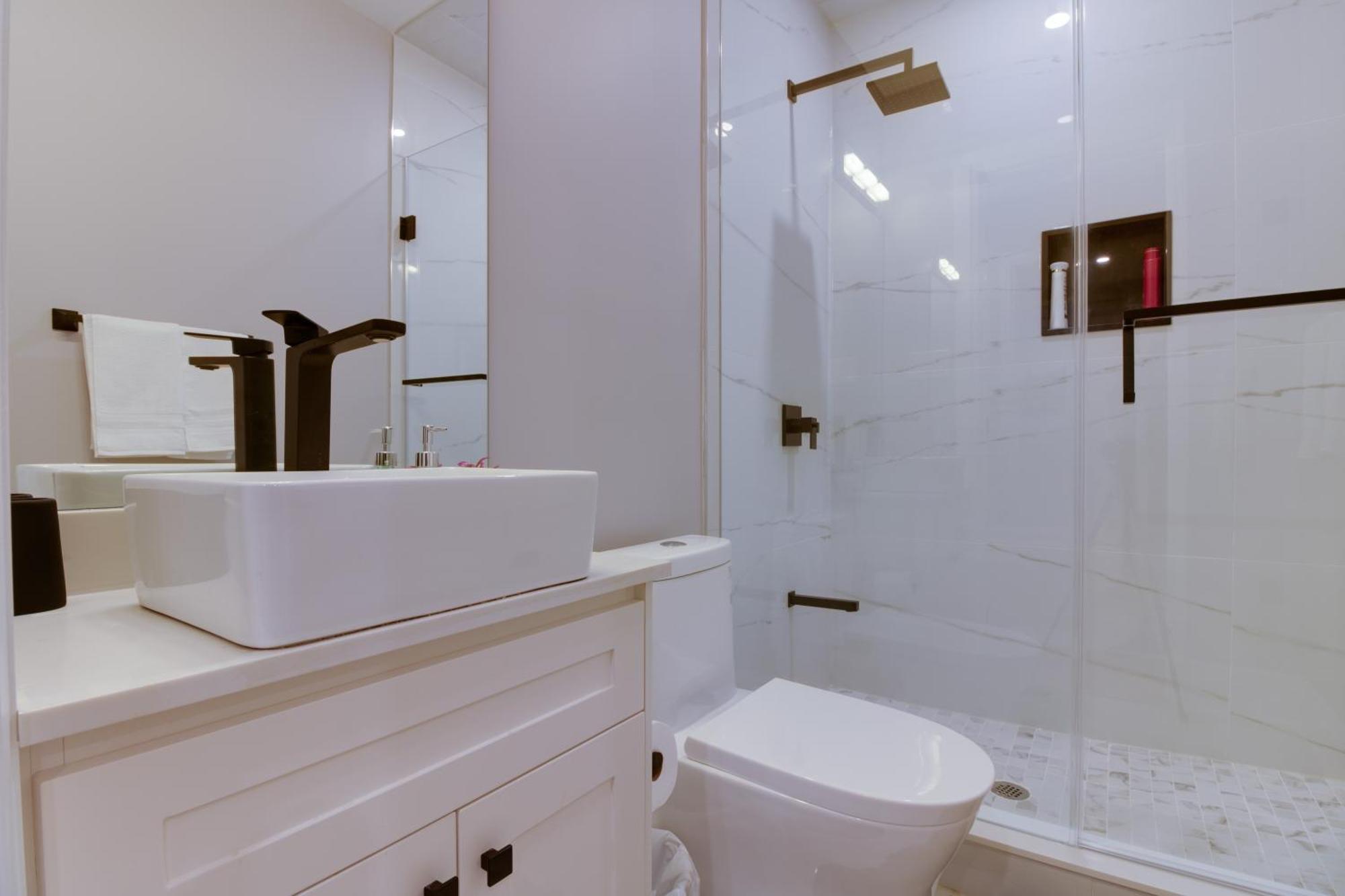 Apartamento Luxury House In Scarborough Toronto Exterior foto