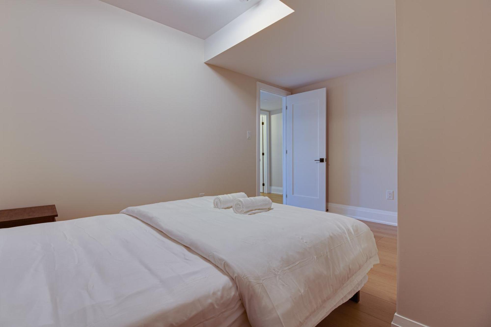 Apartamento Luxury House In Scarborough Toronto Exterior foto